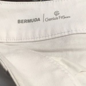 Lane Bryant WHITE jeans GeniusFit ,Bermuda shorts, Size 16
